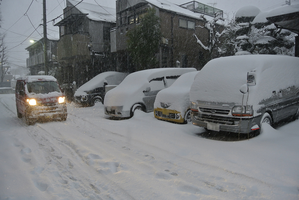冬の安全を守る自治体の取り組み ！ 除雪作業・路面凍結対策・融雪道路の最前線